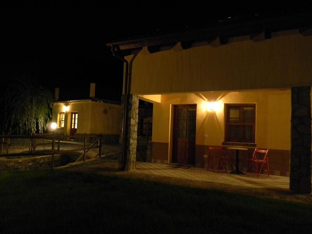 Agriturismo Rio Castello Andora Phòng bức ảnh